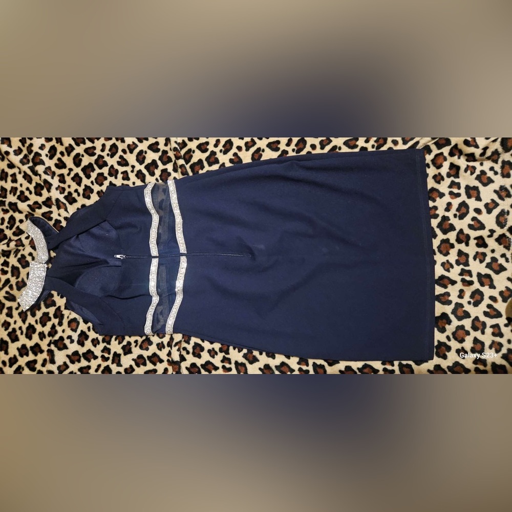My Michelle size 1 dress formal/prom mesh lining around stomach dark blue